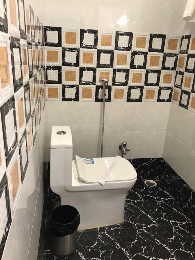 Hotel Anandi Inn Ballia Esterno foto